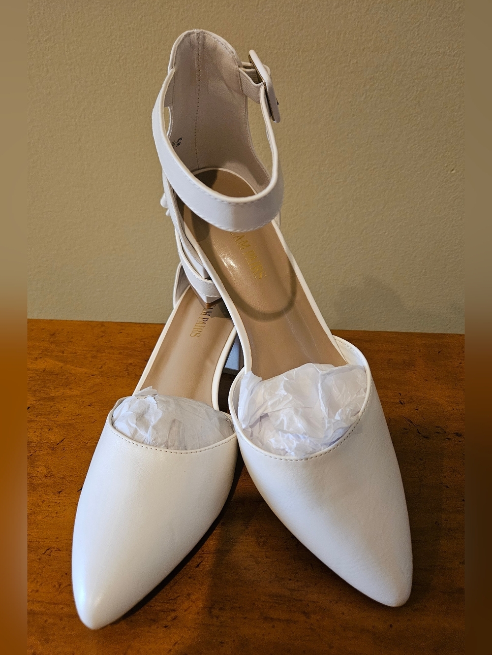 DREAM PAIRS Winter White Pointed Toe Ankle-Strap Flats